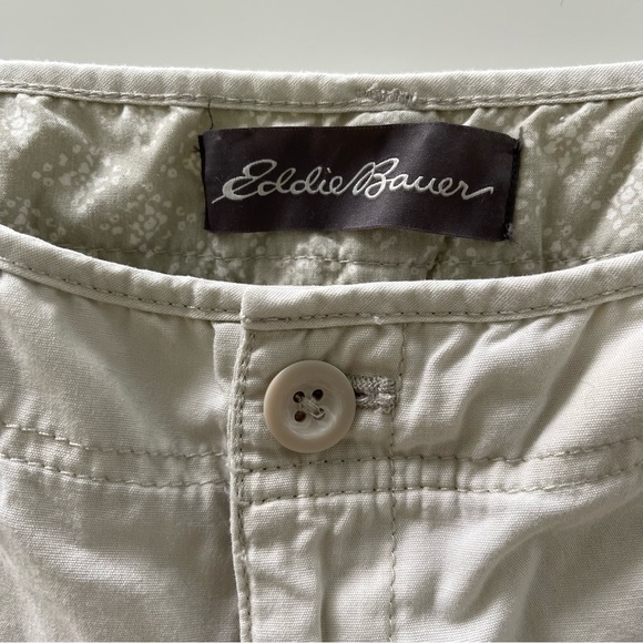 SOLD.  Eddie Bauer Women’s Cotton Shorts Pumice Size 6 - Picture 2 of 7